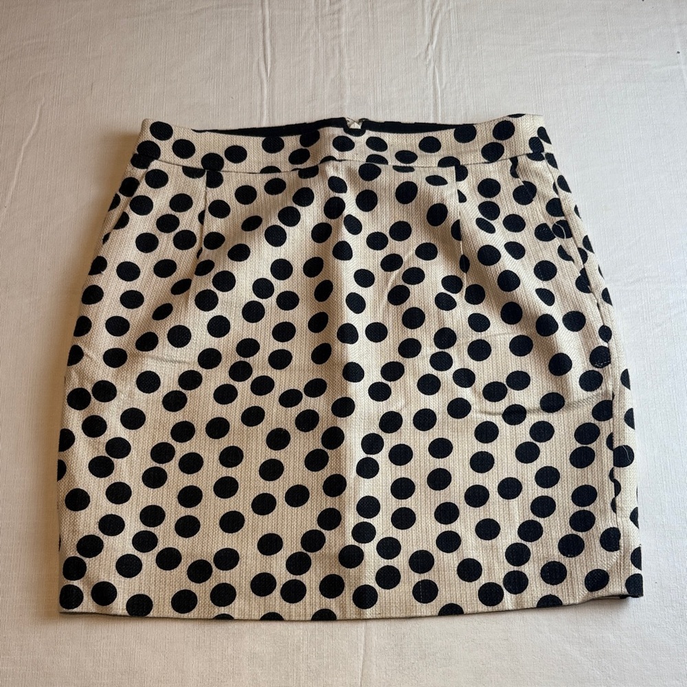 J. Crew Women's Cream Black Polka Dot Mini Skirt Back Zip Pockets Size 00